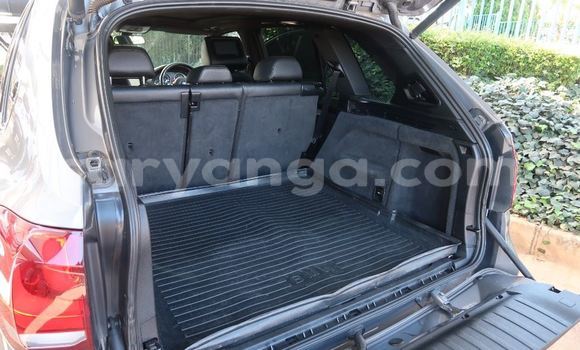 Nunua Ilio tumika BMW X5 Silver Gari ndani ya Blantyre nchini Malawi Nunua Ilio tumika BMW X5 Silver Gari ndani ya Blantyre nchini Malawi