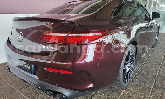 Nunua Ilio tumika Mercedes-Benz E-Classe Red Gari ndani ya Blantyre nchini Malawi Nunua Ilio tumika Mercedes-Benz E-Classe Red Gari ndani ya Blantyre nchini Malawi