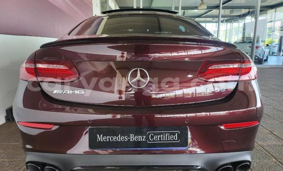 Nunua Ilio tumika Mercedes-Benz E-Classe Red Gari ndani ya Blantyre nchini Malawi Nunua Ilio tumika Mercedes-Benz E-Classe Red Gari ndani ya Blantyre nchini Malawi