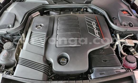 Nunua Ilio tumika Mercedes-Benz E-Classe Red Gari ndani ya Blantyre nchini Malawi Nunua Ilio tumika Mercedes-Benz E-Classe Red Gari ndani ya Blantyre nchini Malawi