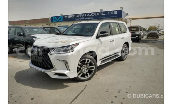 Acheter Import Voiture Lexus LX Blanc à Import - Dubai, Malawi Acheter Import Voiture Lexus LX Blanc à Import - Dubai, Malawi