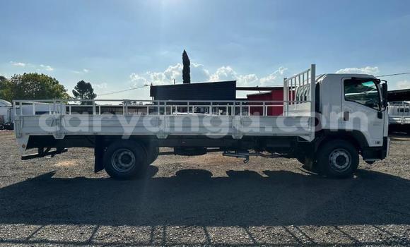 Nunua Ilio tumika Isuzu FTR 850 White Lori ndani ya Blantyre nchini Malawi Nunua Ilio tumika Isuzu FTR 850 White Lori ndani ya Blantyre nchini Malawi