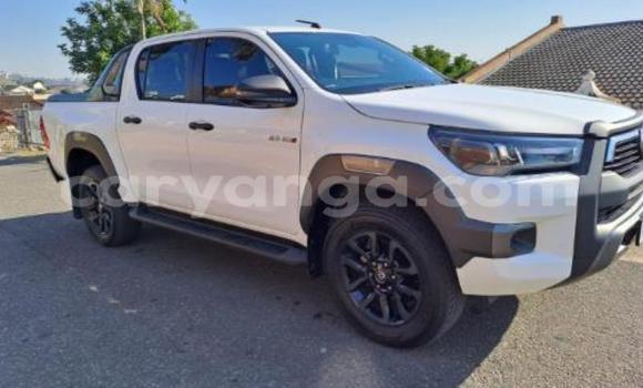 Nunua Ilio tumika Toyota Hilux White Gari ndani ya Chikwawa nchini Chikwawa Nunua Ilio tumika Toyota Hilux White Gari ndani ya Chikwawa nchini Chikwawa