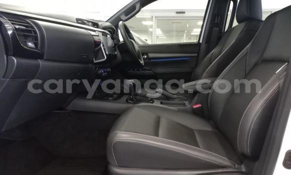 Nunua Ilio tumika Toyota Hilux White Gari ndani ya Chikwawa nchini Chikwawa Nunua Ilio tumika Toyota Hilux White Gari ndani ya Chikwawa nchini Chikwawa