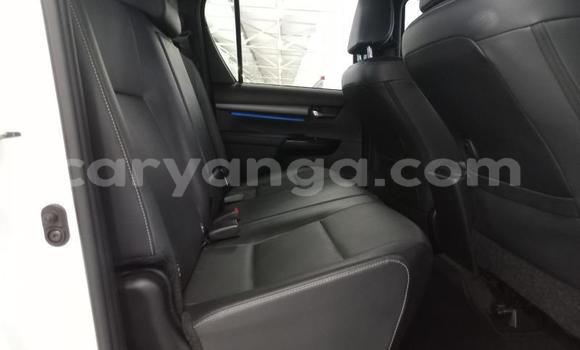 Nunua Ilio tumika Toyota Hilux White Gari ndani ya Chikwawa nchini Chikwawa Nunua Ilio tumika Toyota Hilux White Gari ndani ya Chikwawa nchini Chikwawa