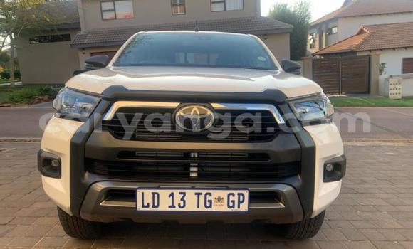 Nunua Ilio tumika Toyota Hilux White Gari ndani ya Blantyre nchini Malawi Nunua Ilio tumika Toyota Hilux White Gari ndani ya Blantyre nchini Malawi