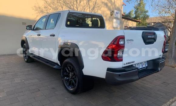 Nunua Ilio tumika Toyota Hilux White Gari ndani ya Blantyre nchini Malawi Nunua Ilio tumika Toyota Hilux White Gari ndani ya Blantyre nchini Malawi