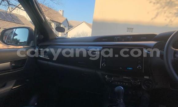 Nunua Ilio tumika Toyota Hilux White Gari ndani ya Blantyre nchini Malawi Nunua Ilio tumika Toyota Hilux White Gari ndani ya Blantyre nchini Malawi