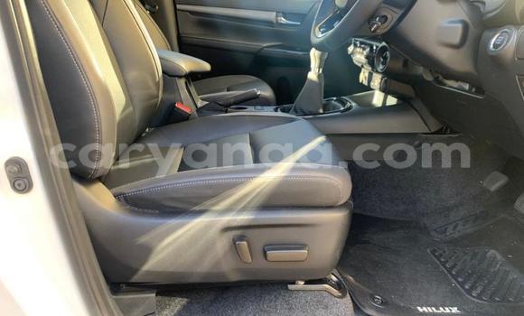 Nunua Ilio tumika Toyota Hilux White Gari ndani ya Blantyre nchini Malawi Nunua Ilio tumika Toyota Hilux White Gari ndani ya Blantyre nchini Malawi