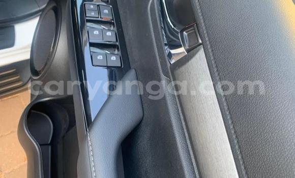 Nunua Ilio tumika Toyota Hilux White Gari ndani ya Blantyre nchini Malawi Nunua Ilio tumika Toyota Hilux White Gari ndani ya Blantyre nchini Malawi