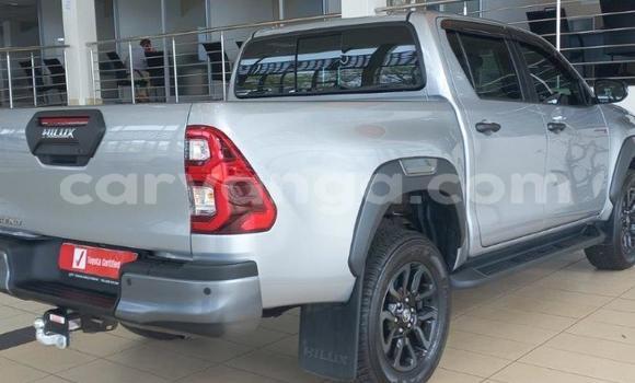 Nunua Ilio tumika Toyota Hilux White Gari ndani ya Blantyre nchini Malawi Nunua Ilio tumika Toyota Hilux White Gari ndani ya Blantyre nchini Malawi