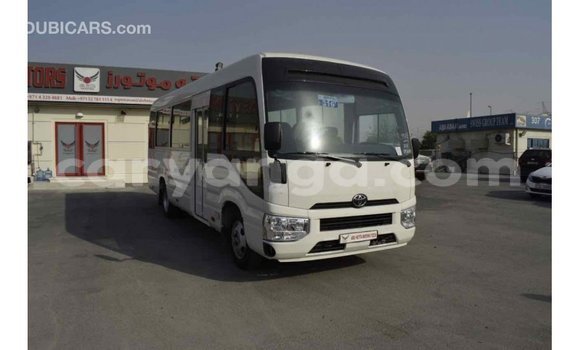 Acheter Import Voiture Toyota Coaster Blanc à Import - Dubai, Malawi Acheter Import Voiture Toyota Coaster Blanc à Import - Dubai, Malawi