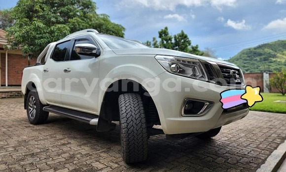 Buy Used Nissan Navara White Car in Lilongwe in Malawi Buy Used Nissan Navara White Car in Lilongwe in Malawi