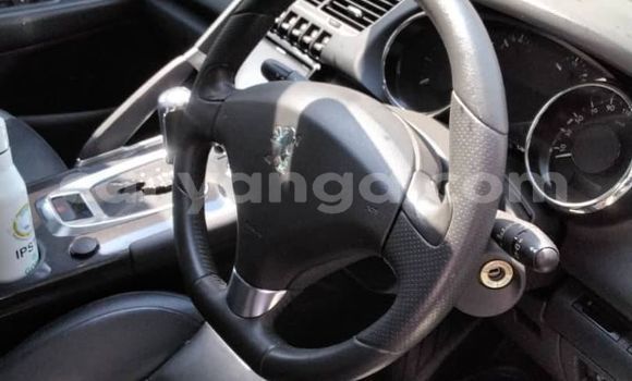 Acheter Occasion Voiture Peugeot 3008 Rouge à Lilongwe, Malawi Acheter Occasion Voiture Peugeot 3008 Rouge à Lilongwe, Malawi