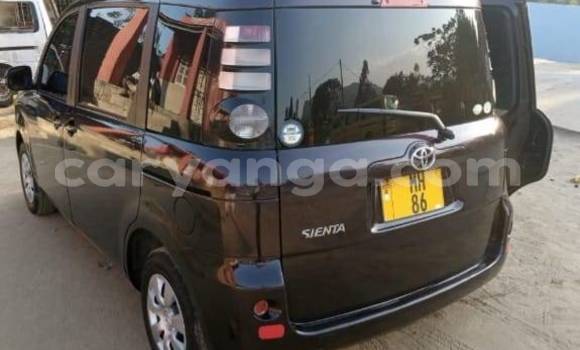Acheter Occasion Voiture Toyota Sienta Noir à Lilongwe, Malawi Acheter Occasion Voiture Toyota Sienta Noir à Lilongwe, Malawi