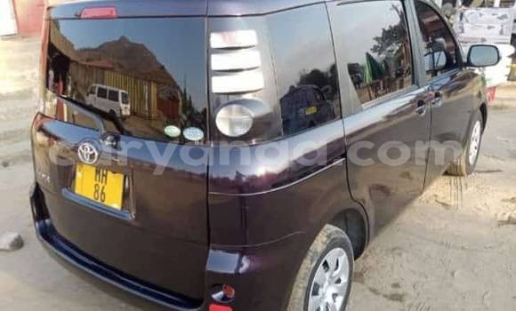 Acheter Occasion Voiture Toyota Sienta Noir à Lilongwe, Malawi Acheter Occasion Voiture Toyota Sienta Noir à Lilongwe, Malawi