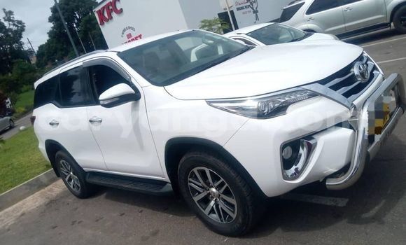 Buy Used Toyota Fortuner White Car in Lilongwe in Malawi Buy Used Toyota Fortuner White Car in Lilongwe in Malawi