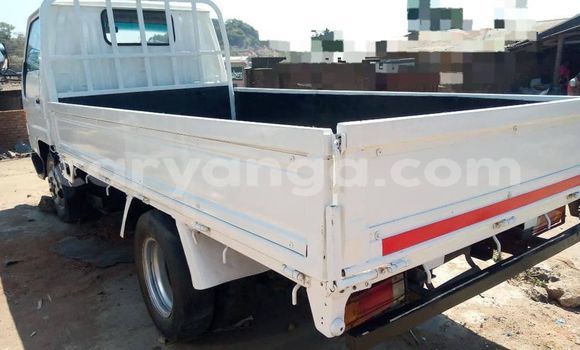 Buy Used Toyota Dyna White Car in Lilongwe in Malawi Buy Used Toyota Dyna White Car in Lilongwe in Malawi