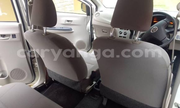 Buy Used Toyota Mirai White Car in Lilongwe in Malawi Buy Used Toyota Mirai White Car in Lilongwe in Malawi