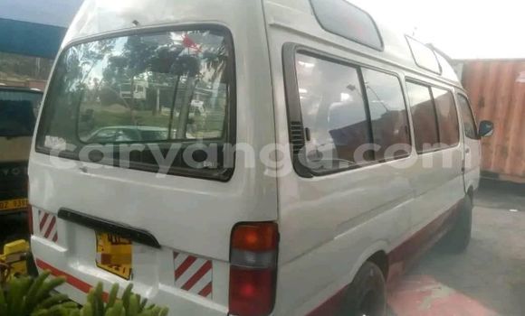 Buy Used Toyota Hiace White Car in Lilongwe in Malawi Buy Used Toyota Hiace White Car in Lilongwe in Malawi