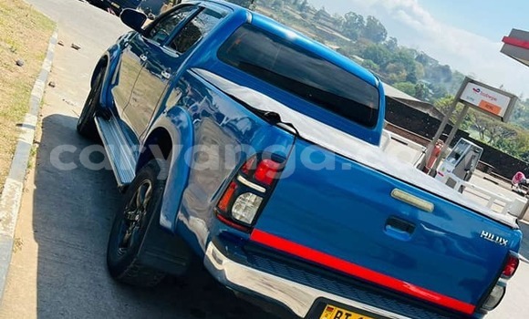 Buy Used Toyota Hilux Blue Car in Lilongwe in Malawi Buy Used Toyota Hilux Blue Car in Lilongwe in Malawi