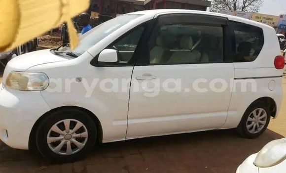 Buy Used Toyota Porte White Car in Lilongwe in Malawi Buy Used Toyota Porte White Car in Lilongwe in Malawi