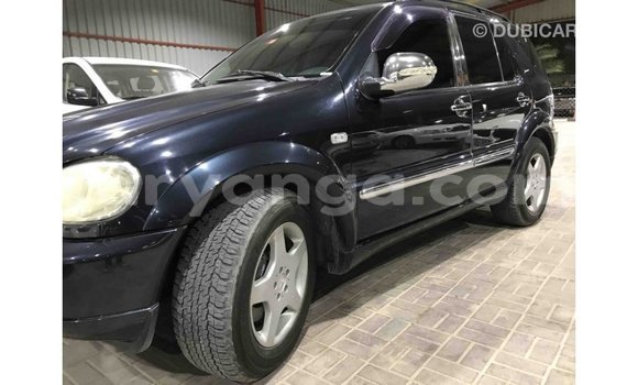 Buy Import Mercedes‒Benz 190 (W201) Blue Car in Import - Dubai in Malawi Buy Import Mercedes‒Benz 190 (W201) Blue Car in Import - Dubai in Malawi