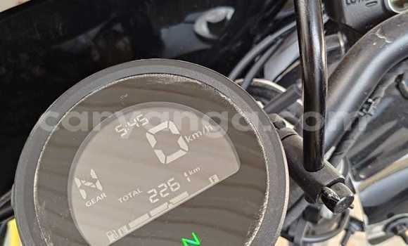 Nunua Ilio tumika Honda Rebel Silver Bike ndani ya Blantyre nchini Malawi Nunua Ilio tumika Honda Rebel Silver Bike ndani ya Blantyre nchini Malawi