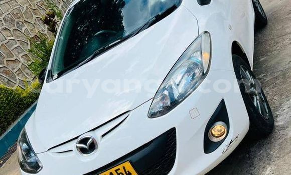 Nunua Ilio tumika Mazda Demio White Gari ndani ya Lilongwe nchini Malawi Nunua Ilio tumika Mazda Demio White Gari ndani ya Lilongwe nchini Malawi