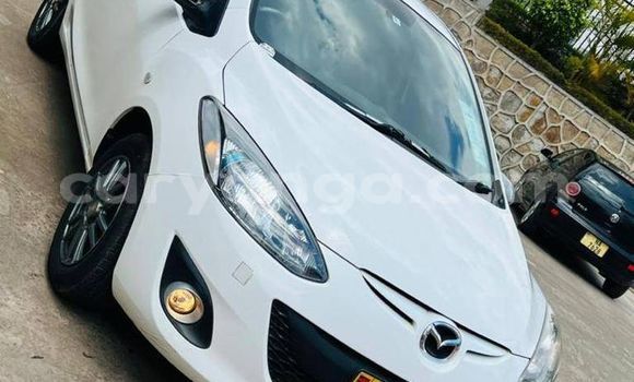 Nunua Ilio tumika Mazda Demio White Gari ndani ya Lilongwe nchini Malawi Nunua Ilio tumika Mazda Demio White Gari ndani ya Lilongwe nchini Malawi