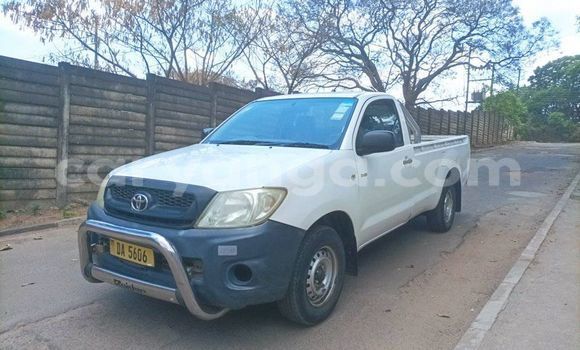 Nunua Ilio tumika Toyota Hilux White Gari ndani ya Lilongwe nchini Malawi Nunua Ilio tumika Toyota Hilux White Gari ndani ya Lilongwe nchini Malawi