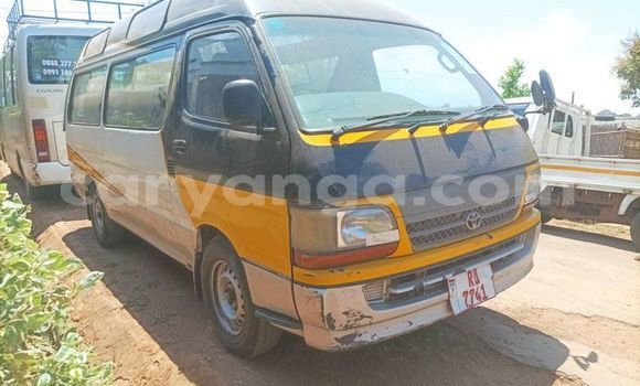 Nunua Ilio tumika Toyota Hiace White Gari ndani ya Lilongwe nchini Malawi Nunua Ilio tumika Toyota Hiace White Gari ndani ya Lilongwe nchini Malawi