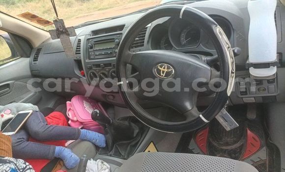Nunua Ilio tumika Toyota Hilux Blue Gari ndani ya Lilongwe nchini Malawi Nunua Ilio tumika Toyota Hilux Blue Gari ndani ya Lilongwe nchini Malawi