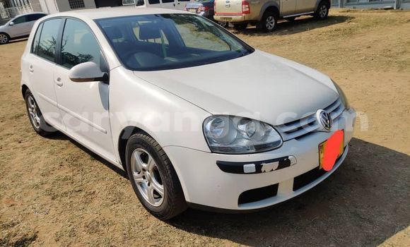 Nunua Ilio tumika Volkswagen Golf White Gari ndani ya Lilongwe nchini Malawi Nunua Ilio tumika Volkswagen Golf White Gari ndani ya Lilongwe nchini Malawi