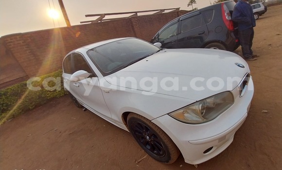 Acheter Occasion Voiture BMW 1-Series Blanc à Lilongwe, Malawi Acheter Occasion Voiture BMW 1-Series Blanc à Lilongwe, Malawi