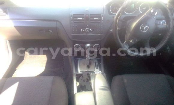 Nunua Ilio tumika Mercedes‒Benz C–Class White Gari ndani ya Lilongwe nchini Malawi Nunua Ilio tumika Mercedes‒Benz C–Class White Gari ndani ya Lilongwe nchini Malawi