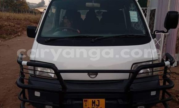 Acheter Occasion Voiture Toyota Vanguard Blanc à Lilongwe, Malawi Acheter Occasion Voiture Toyota Vanguard Blanc à Lilongwe, Malawi