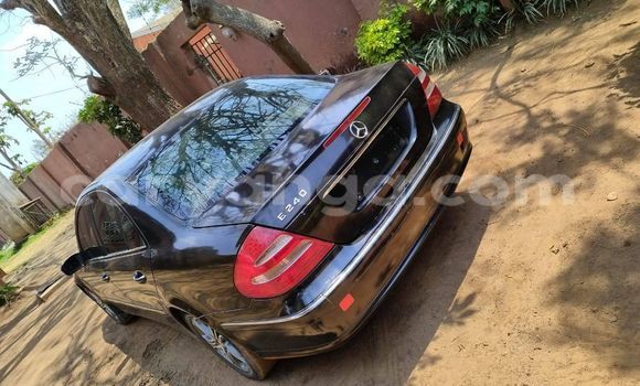 Buy Used Mercedes-Benz E200 Black Car in Blantyre in Malawi