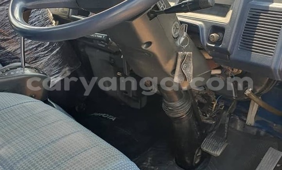 Buy Used Toyota HiAce Blue Truck in Lilongwe in Malawi