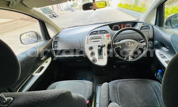 Acheter Occasion Voiture Toyota Ractis Bleu à Lilongwe, Malawi Acheter Occasion Voiture Toyota Ractis Bleu à Lilongwe, Malawi