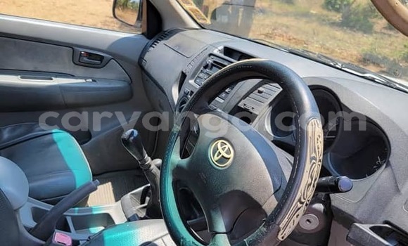 Acheter Occasion Voiture Toyota Hilux Blanc à Lilongwe, Malawi Acheter Occasion Voiture Toyota Hilux Blanc à Lilongwe, Malawi