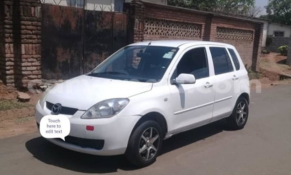Acheter Occasion Voiture Mazda Demio Blanc à Lilongwe, Malawi Acheter Occasion Voiture Mazda Demio Blanc à Lilongwe, Malawi