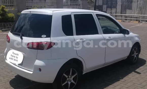 Acheter Occasion Voiture Mazda Demio Blanc à Lilongwe, Malawi Acheter Occasion Voiture Mazda Demio Blanc à Lilongwe, Malawi