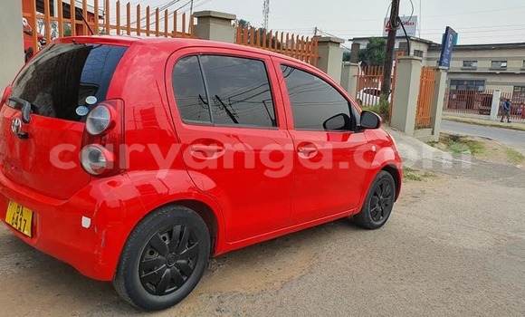 Acheter Occasion Voiture Toyota Vitz Rouge à Lilongwe, Malawi Acheter Occasion Voiture Toyota Vitz Rouge à Lilongwe, Malawi