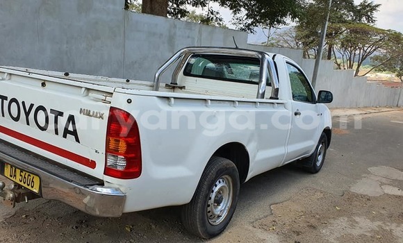 Acheter Occasion Voiture Toyota Hilux Blanc à Lilongwe, Malawi Acheter Occasion Voiture Toyota Hilux Blanc à Lilongwe, Malawi