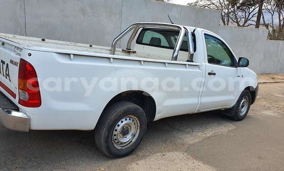Acheter Occasion Voiture Toyota Hilux Blanc à Lilongwe, Malawi Acheter Occasion Voiture Toyota Hilux Blanc à Lilongwe, Malawi