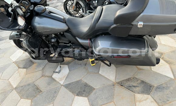 Nunua Ilio tumika Harley Davidson Road Glide Silver Bike ndani ya Blantyre nchini Malawi Nunua Ilio tumika Harley Davidson Road Glide Silver Bike ndani ya Blantyre nchini Malawi