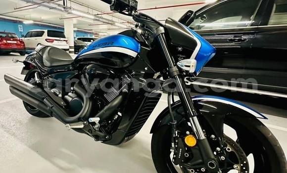 Buy Used Suzuki Boulevard Blue Bike in Blantyre in Malawi