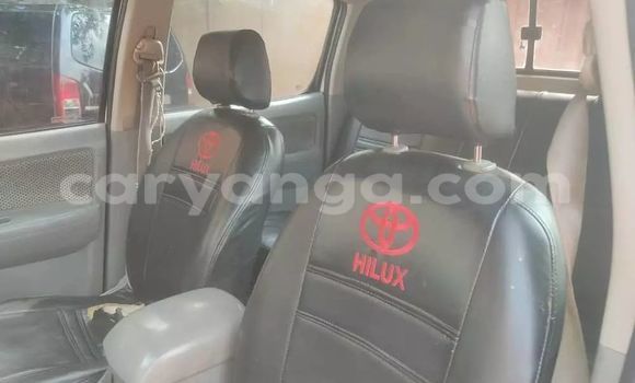 Nunua Ilio tumika Toyota Hilux White Gari ndani ya Lilongwe nchini Malawi Nunua Ilio tumika Toyota Hilux White Gari ndani ya Lilongwe nchini Malawi
