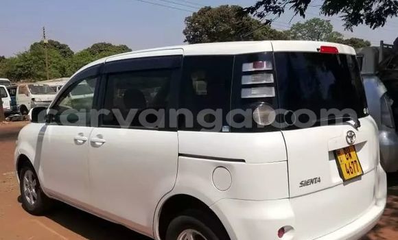 Nunua Ilio tumika Toyota Sienta White Gari ndani ya Lilongwe nchini Malawi Nunua Ilio tumika Toyota Sienta White Gari ndani ya Lilongwe nchini Malawi